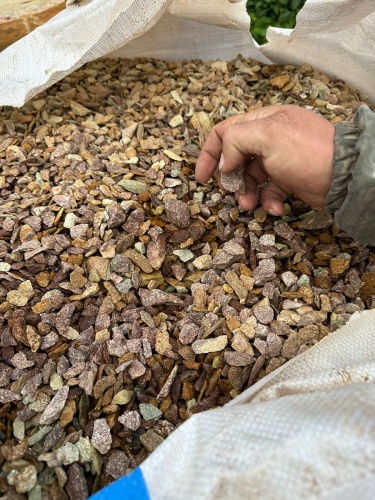 Златолит персиковый декоративная каменная крошка купить в Феодосии