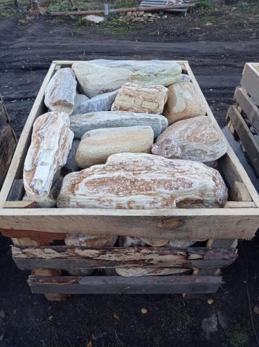 Златолит жёлтый, жёлто-зелёный глыбки и валуны для ланшафтного дизайна купить в Феодосии