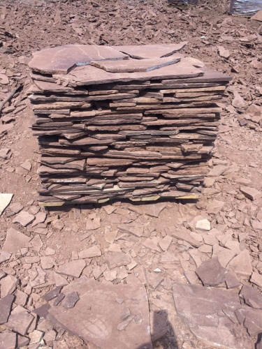 Плитняк лемезит бордовый для цоколя 1,5-2 см купить в Феодосии