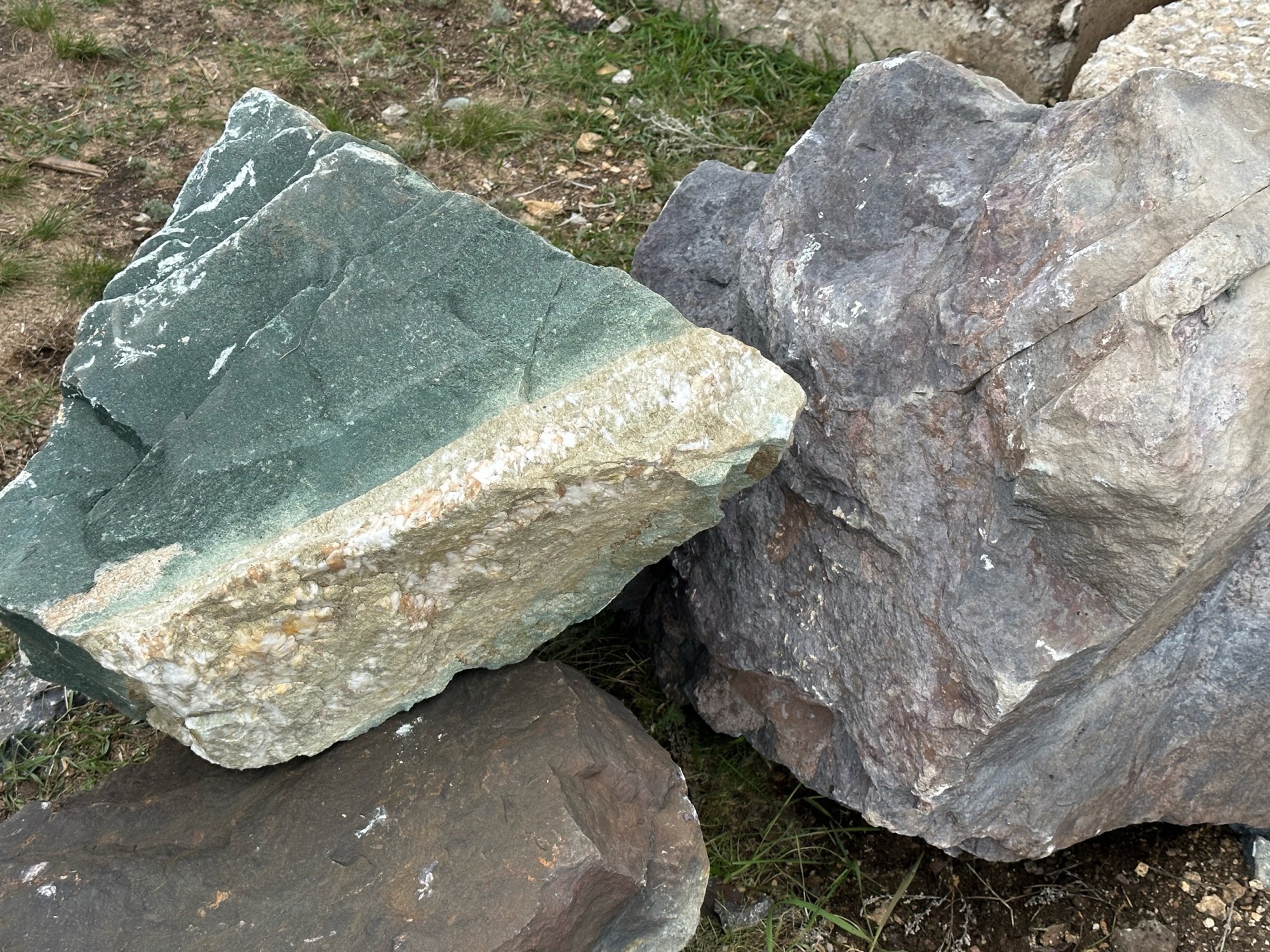 Камни для ландшафтного дизайна зелёные 10-60 килограмм купить в Феодосии