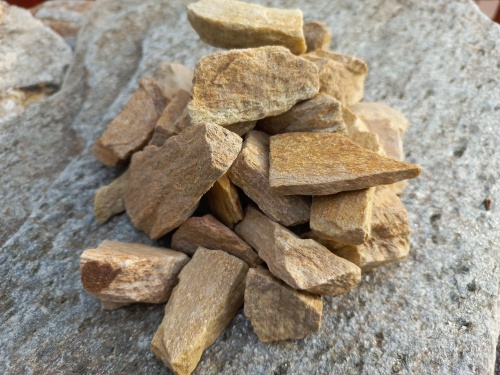 Златолит жёлтый декоративная каменная крошка купить в Феодосии