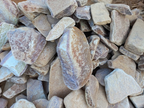 Златолит жёлтый, жёлто-зелёный глыбки и валуны для ланшафтного дизайна купить в Феодосии