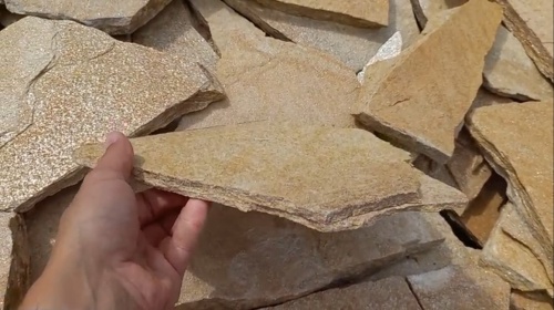 Плитняк златолит жёлтый для цоколя купить в Феодосии