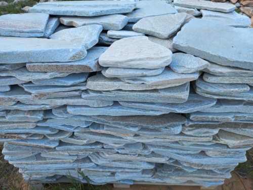 Плитняк златолит зелёный галтованный для цоколя купить в Феодосии